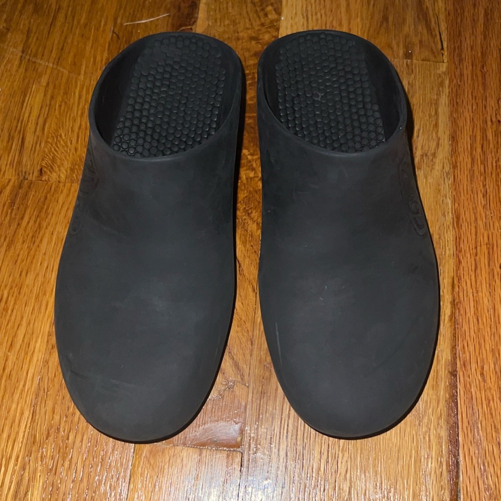 Black calzuro pre owned in great condition size 36-37